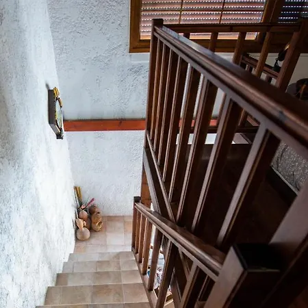 Bunnyfoot: Of 135 Sqm In Leros. Prázdninový dům *