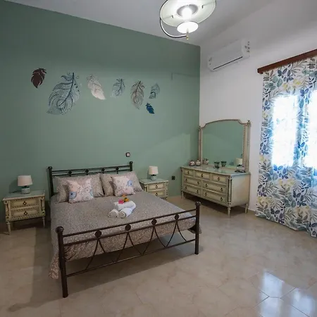 Bunnyfoot: Of 135 Sqm In Leros. *